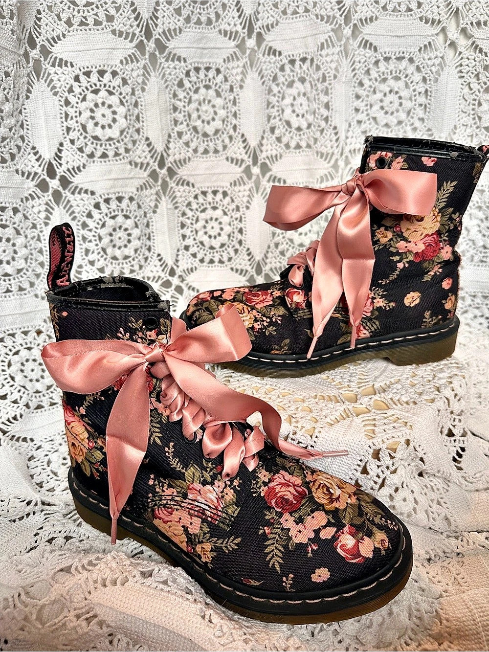 Dr. Martens 1460 Victorian Flowers Canvas Boots with Pink Ribbon Laces - Size 9